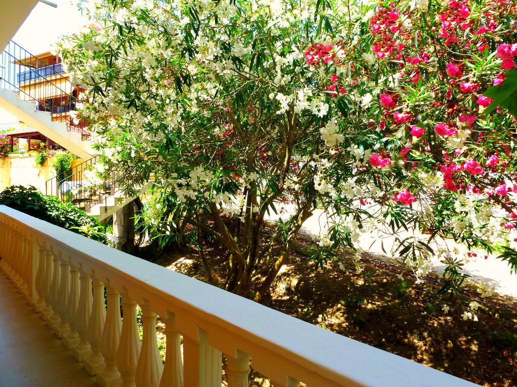 Villa Vania Gardenos Vitalades Luaran gambar